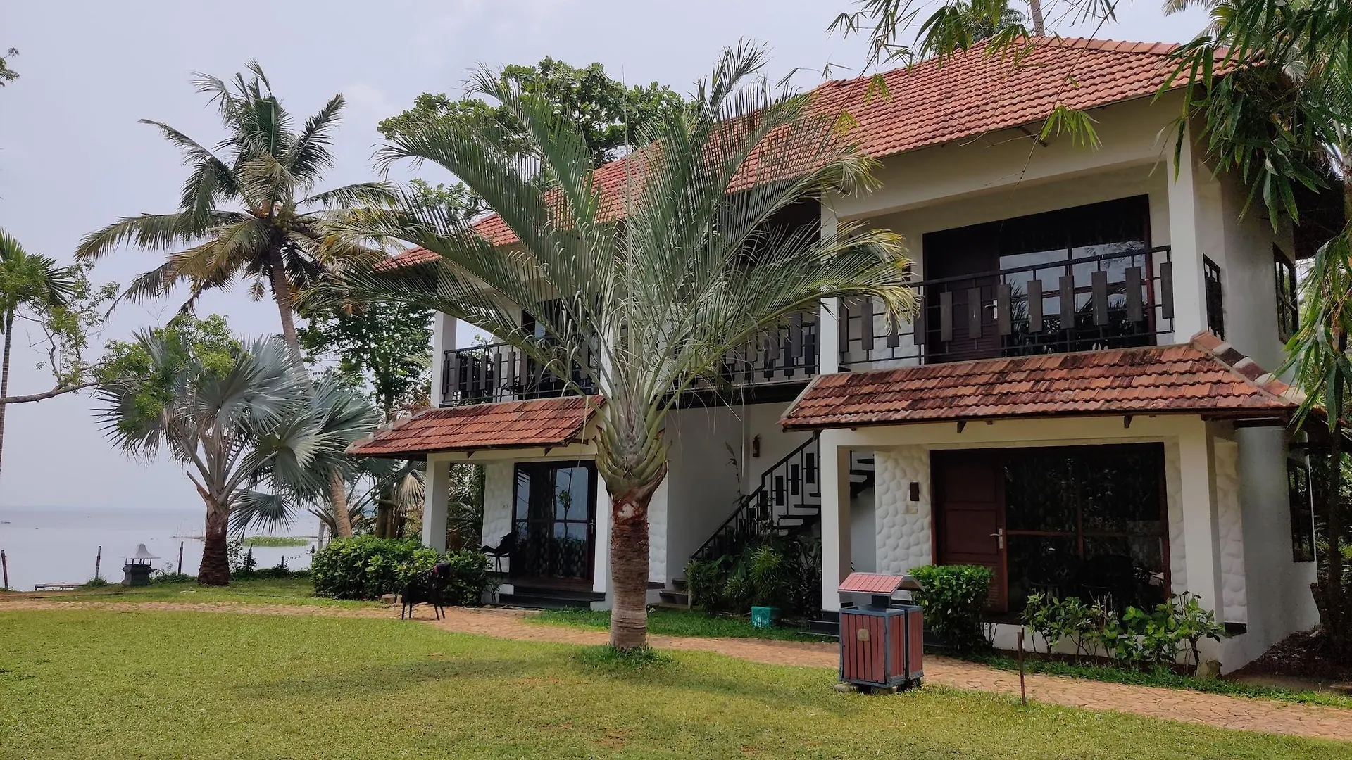 Deshadan Backwater Resort - The Best Sunrise View Alappuzha