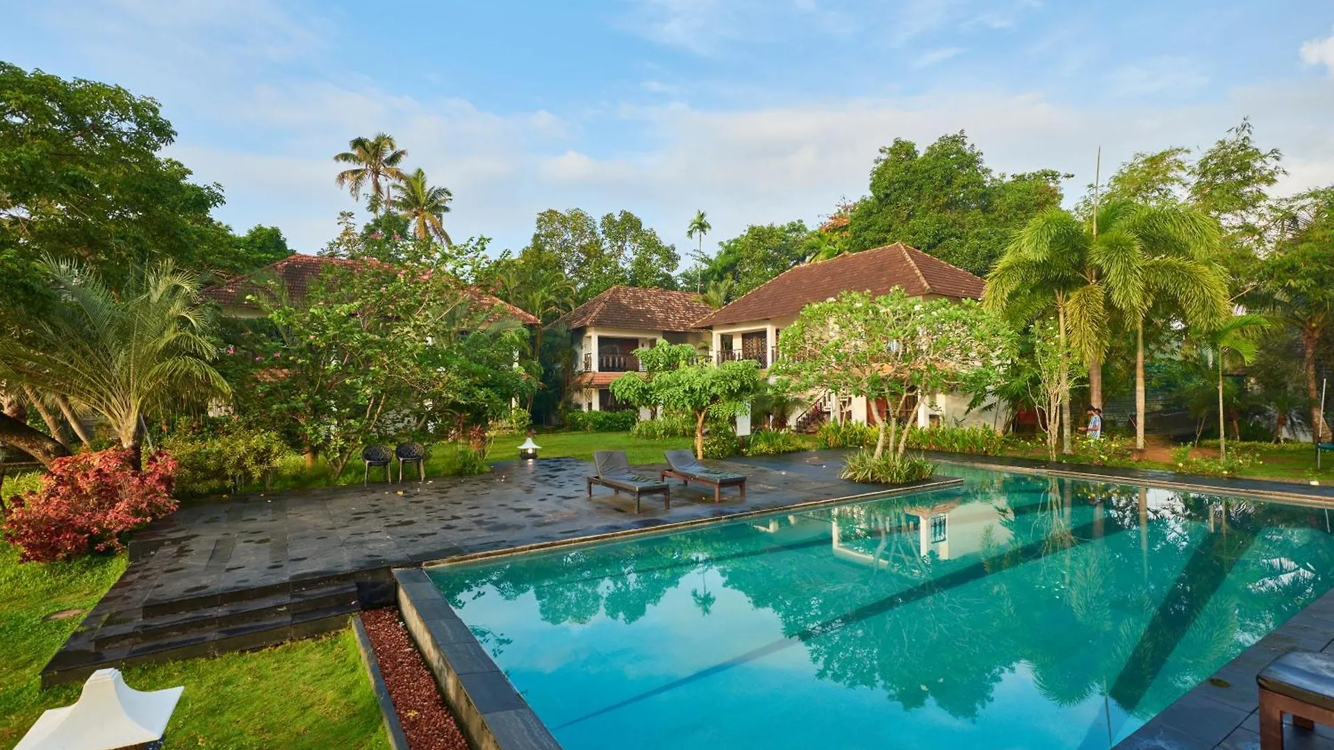 Deshadan Backwater Resort - The Best Sunrise View Alappuzha 4*,