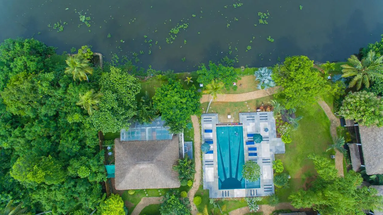 Deshadan Backwater Resort - The Best Sunrise View Alappuzha India