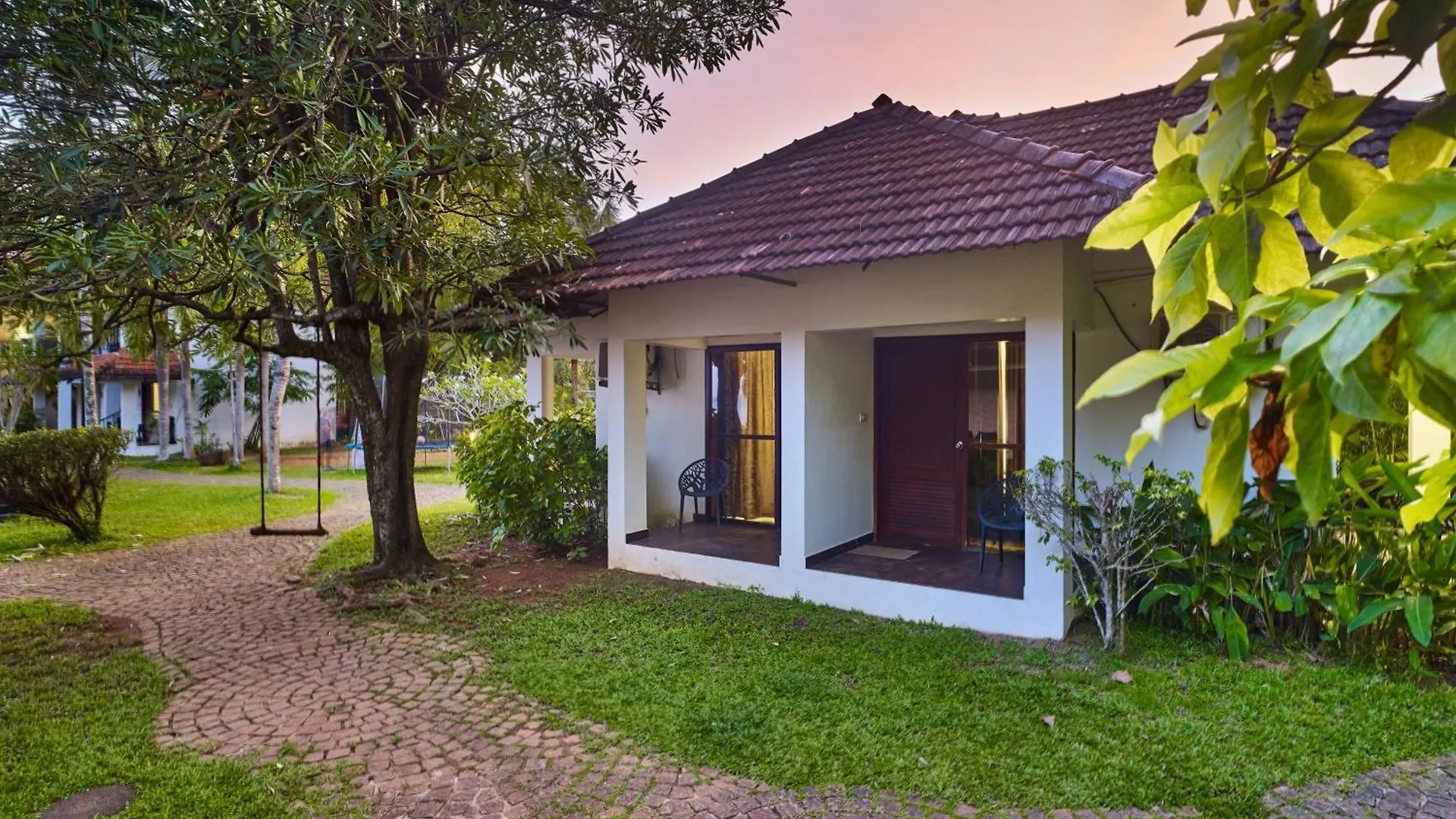 Deshadan Backwater Resort - The Best Sunrise View Alappuzha